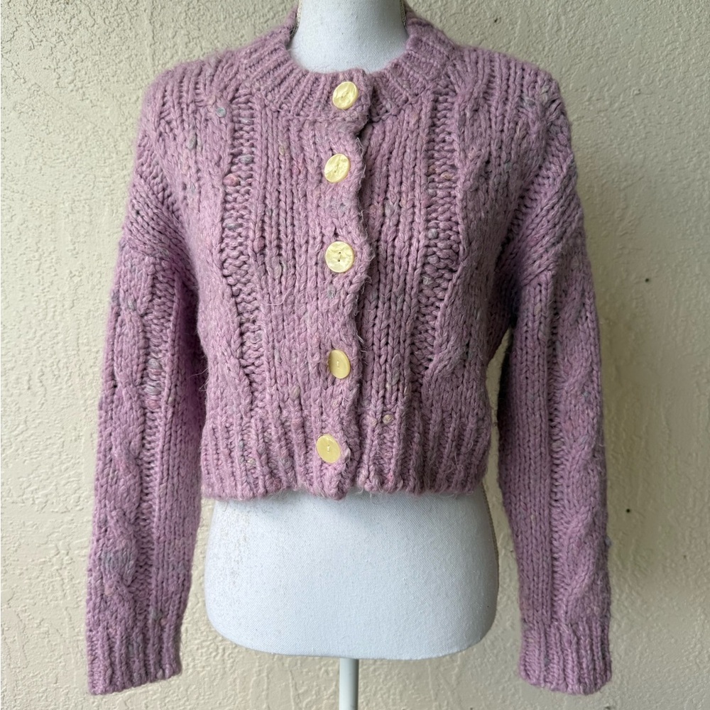 Urban Outfitters Crop Knit Buttoned Pink Size Medium Cardigan